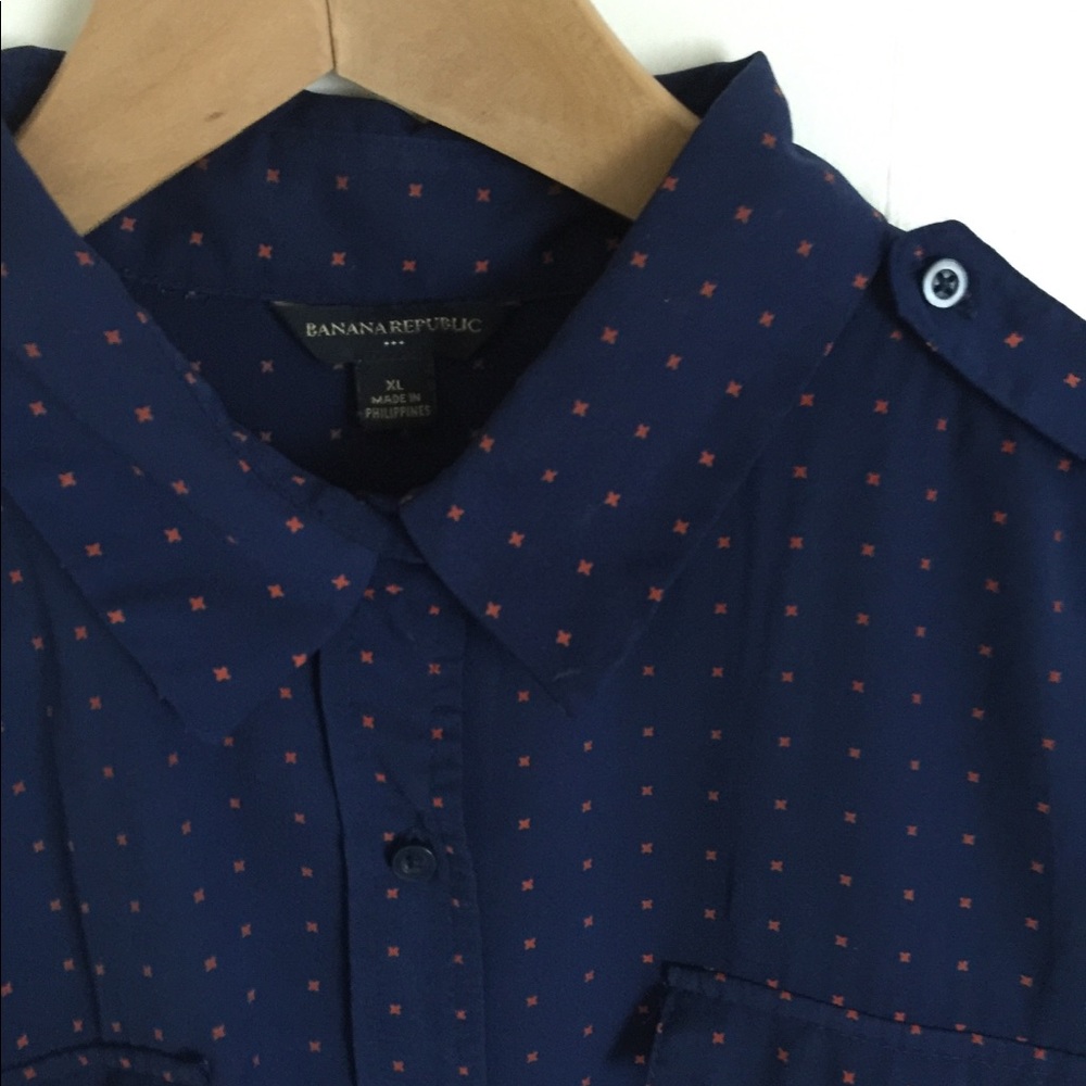 Banana Republic Shirt - Picture 2 of 2